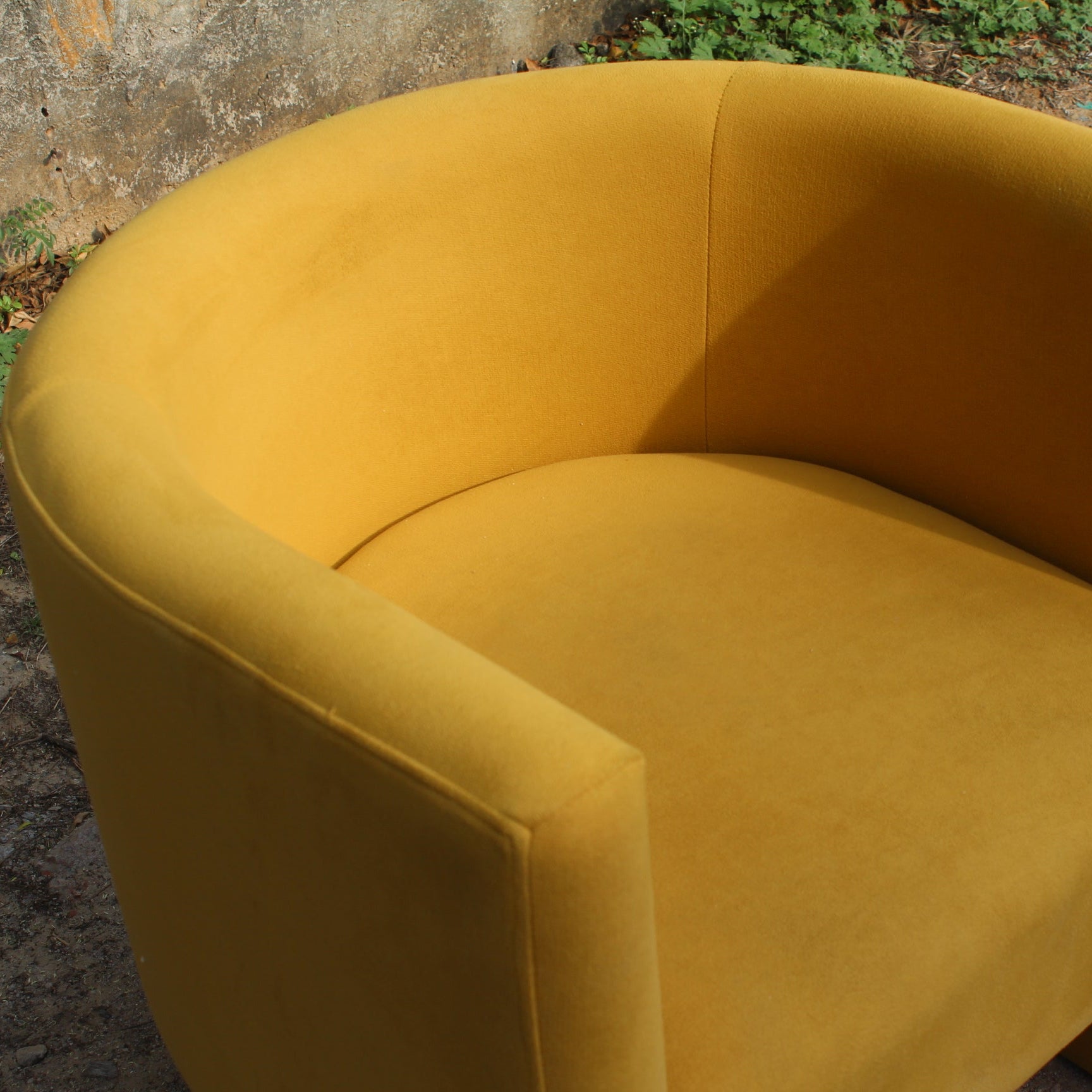 Aura Barrel Lounge Chair